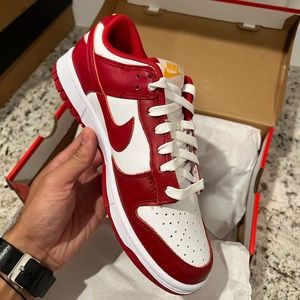 Nike Dunk Low USC Size 7 Men’s / 8.5 Women’s